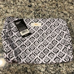 NEW Scout Packin’ Heat Make Up Bag